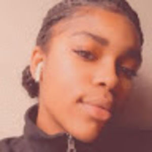 Meet your Posher, Anastacha